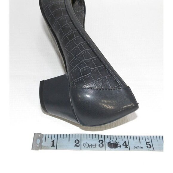 EASY STREET dark gray 2" heel pumps, shoes man made materials women's size 8 M - Picture 7 of 7